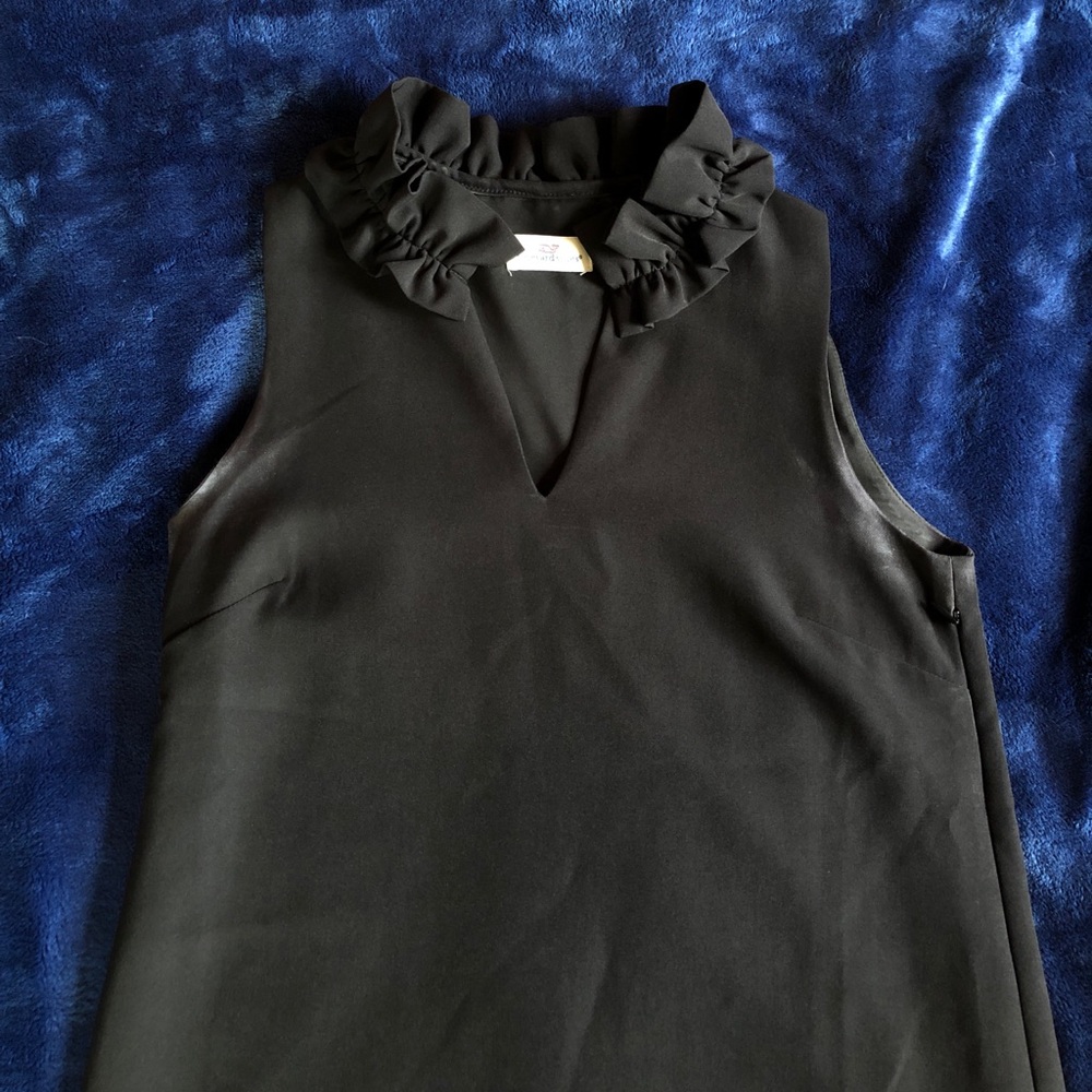 Vindeyard Vines Black Dress